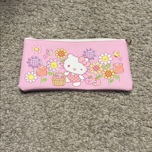Hello Kitty Sanrio 'Floral Dreams' Pouch with zipper in pink